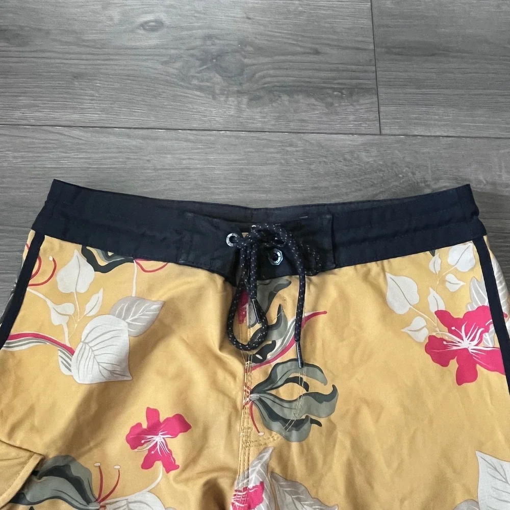 Vissla Mens Board Shorts Size 28 Yellow Floral Upcycled Coconut Poly M115MMOO